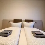 Apartment Luxury - View Of River And Castle Wurzburg